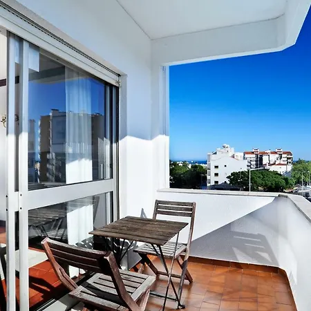 Cozy Balcony - Checkinhome Апартаменты
