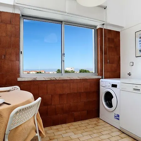 Апартаменты Cozy Balcony - Checkinhome
